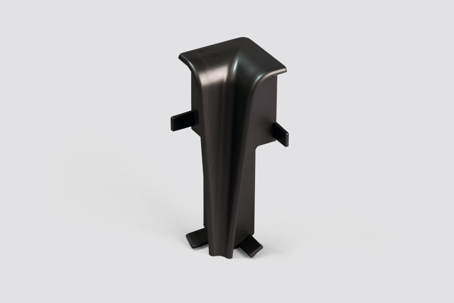 EGGER Universal schwarz Innenecken für Sockelleiste 17 x 60 mm
