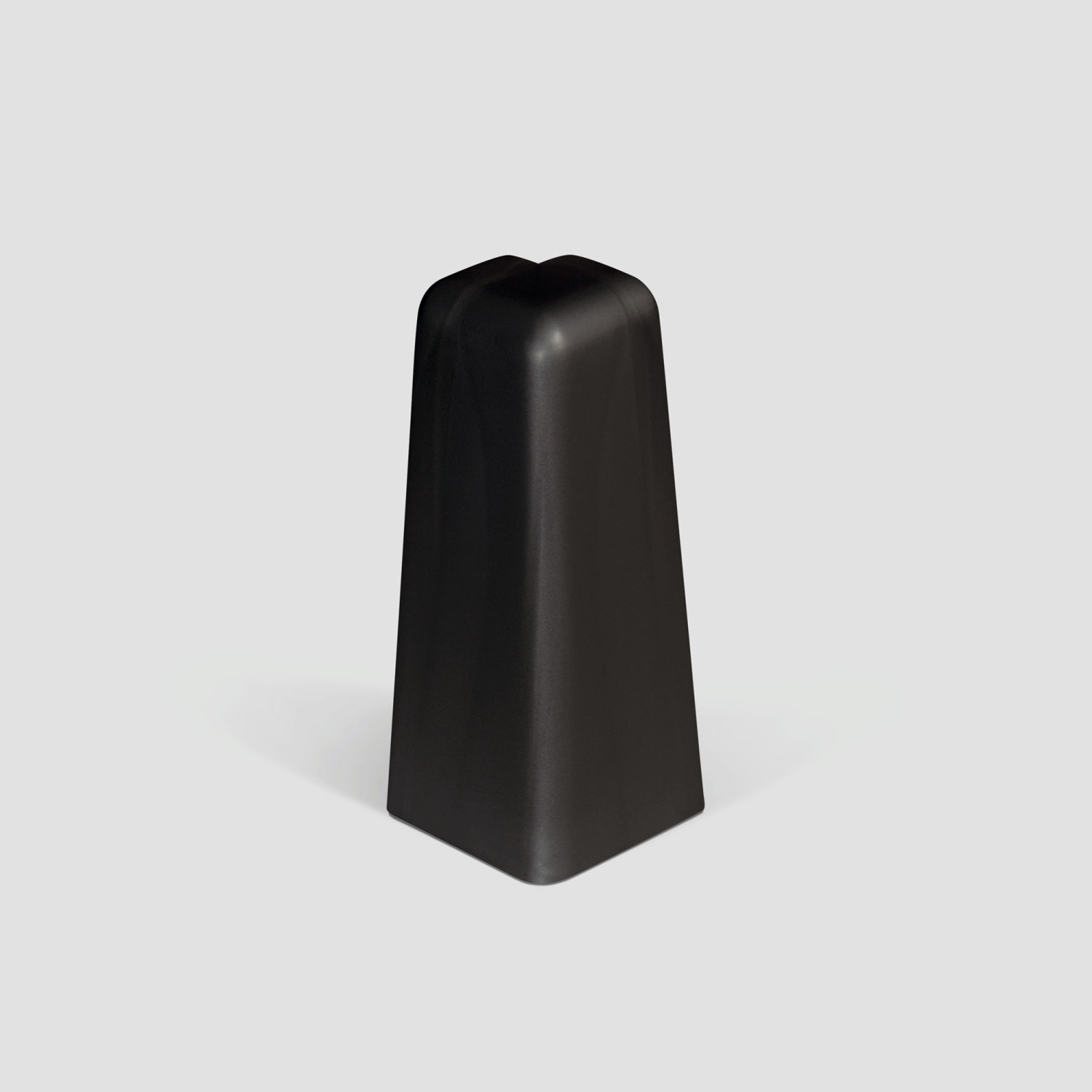 EGGER Universal schwarz Außenecken für Sockelleiste 17 x 60 mm
