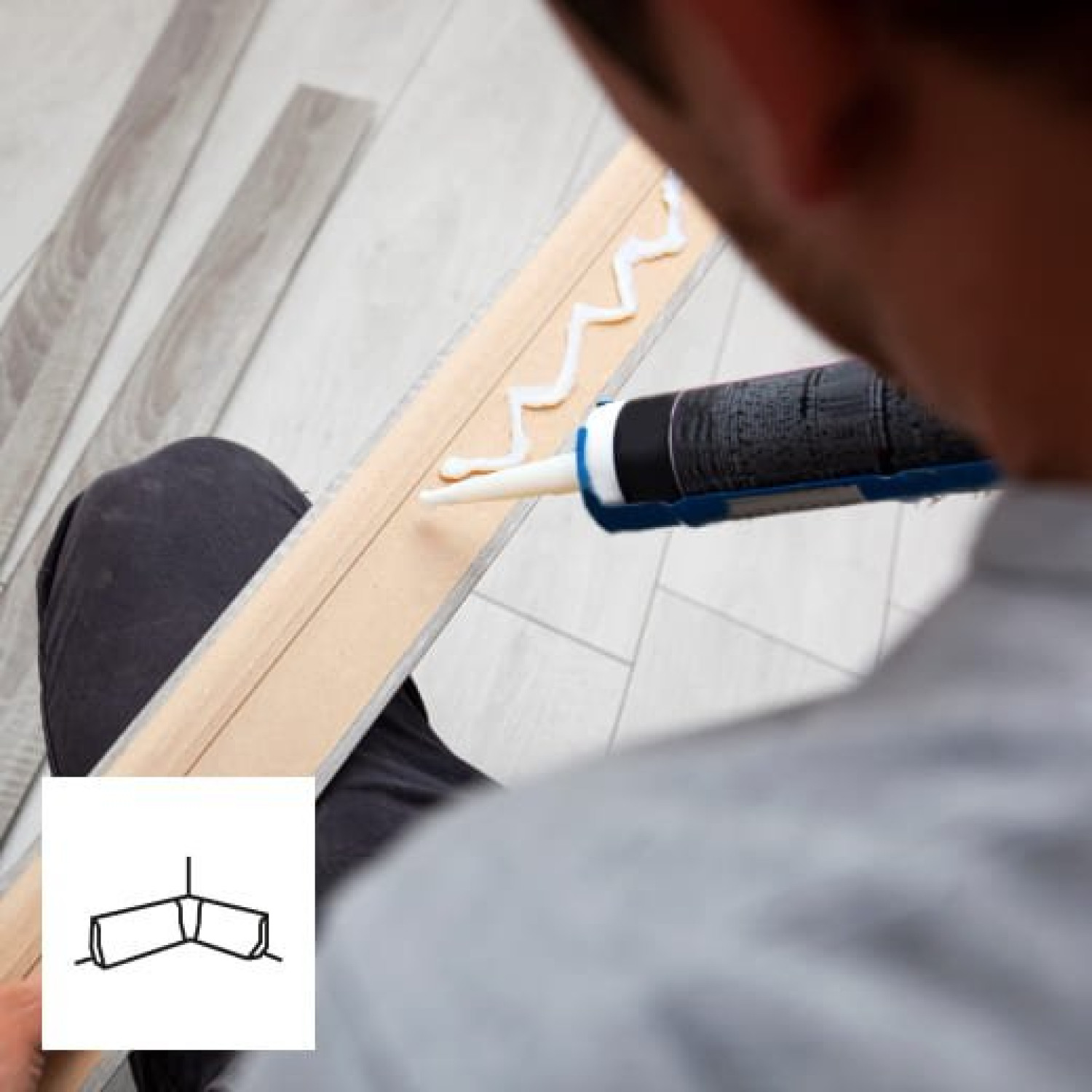 Bild von Sockelleisten mit Kleber oder Nagel - Montage