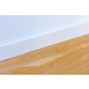 Sockelleiste 16 x 50 x 2400 mm Massivholz konisch/schräg weiß lackiert Clip-Nut