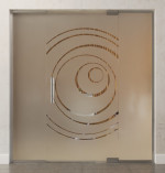Bild von Lira Motiv klar Glaspendeltür mit zwei festen Seitenteilen DORMA Mundus BTS Variante 3 - Erkelenz