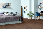 Ansicht von EGGER Laminat Warmia Nussbaum braun Classic NatureSense Bild 3