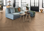 Ansicht von EGGER Laminat Baronia Eiche braun Herringbone NatureSense Herringbone Bild 4