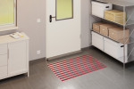 Milieubild Garage mit Metallregal, Schrank und Aluprofilmatte ROYAL Rips T09PP rot / Minibürste MB01 schwarz - Entrada