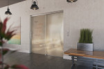 Milieubild Büro von Cafe 2 Motiv klar Glasschiebetür mit festem Seitenteil Sigma Flexible Variante 1 - Erkelenz