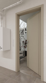 Detail-Milieuansicht von GARANT Wärmeschutztür Aura 851 Matt Seidengrau 7044 G-TEC
