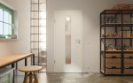 Front-Milieuansicht von GARANT Schallschutztür 0105-60 Pearl White CePaL mit Lichtausschnitt LA-4 mittig
