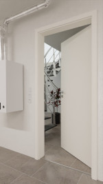 Detail-Milieuansicht von GARANT Wärmeschutztür 0105-60 Pearl White CePaL