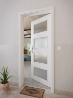CloseUp-Milieuansicht von GARANT Wohnungseingangstür 0160-60 Silver Grey CePaL mit Lichtausschnitt LA-11