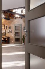 CloseUp-Milieuansicht von Hygge Grau RAL 7037 LA 11 Mattlack Basic Innentür - Huga