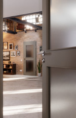 CloseUp-Milieuansicht von Hygge Grau RAL 7037 LA 12 Mattlack Basic Innentür - Huga