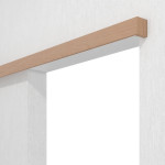 Detailansicht von LEBO Schiebetürsystem vor der Wand laufend Buche Natur Matt Furnier ohne Zarge