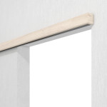 Detailansicht von WESTAG Schiebetürsystem vor der Wand laufend Nussbaum Embla NU 324 PortaLit CPL ohne Zarge