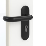 Detailansicht der Oberfläche von GARANT Brandschutztür T30 Designer White D354-60 Resopal mit Lichtausschnitt LA-DIN