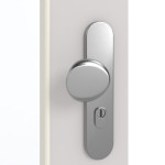 Detailansicht der Oberfläche von GARANT Wohnungseingangstür U12188SD Lichtgrau GHK08 mit Lichtausschnitt LA-DIN
