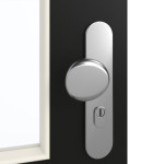 Detailansicht der Oberfläche von GARANT Wohnungseingangstür 0901-60 Black Resopal mit Lichtausschnitt LA-6