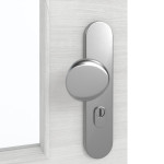 Detailansicht der Oberfläche von GARANT Wohnungseingangstür Quer Authentic Grigio GCK08 mit Lichtausschnitt LA-6