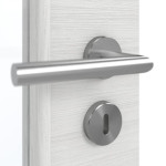 Detailansicht der Oberfläche von GARANT Doppelflügeltür inkl. Zarge Quer Authentic Grigio GCK08 mit Lichtausschnitt LA-2 Sprosse SP4