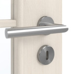 Detailansicht der Oberfläche von GARANT Doppelflügeltür inkl. Zarge Authentic Perl GCK08 mit Lichtausschnitt LA-4 schlossseitig Sprosse SP10