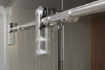 Detailansicht von Linie 1 Motiv klar Glasschiebetür mit zwei festen Seitenteilen und Oberlicht DORMA MANET Variante 1 - Erkelenz