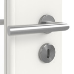 Detailansicht der Oberfläche von Weiß ähnlich RAL 9016 LA 24 schlossseitig Mattlack Basic Innentür - Huga