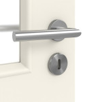 Detailansicht der Oberfläche von HUGA Innentür Piano 2 Weißlack Classic mit Lichtausschnitt LA 2 Sprosse 2/3