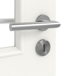 Detailansicht der Oberfläche von HUGA Innentür Piano 2 Weißlack Classic mit Lichtausschnitt LA 2 Sprosse 2/3