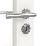 Detailansicht der Oberfläche von HUGA Innentür Piano 5 Weißlack Classic mit Lichtausschnitt LA 3 Sprosse 2/4