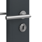 Detailansicht der Oberfläche von Groove 23 LA 8 ProLine Lack Anthrazit RAL 7016 Innentür - Hörmann