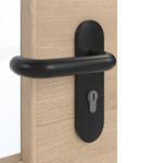 Detailansicht der Oberfläche von GARANT Rauchschutztür Quer Authentic Achat GCK08 mit Lichtausschnitt LA-6