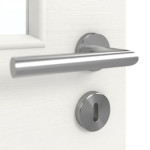 Detailansicht der Oberfläche von GARANT Schallschutztür Quer Authentic Bianco CePaL mit Lichtausschnitt LA-11