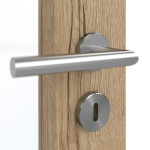 Detailansicht der Oberfläche von GARANT Schallschutztür Authentic Risseiche GCK08 mit Lichtausschnitt LA-3
