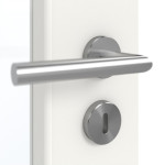 Detailansicht der Oberfläche von GARANT Schallschutztür Weißlack 9016 mit Lichtausschnitt LA-4 schlossseitig