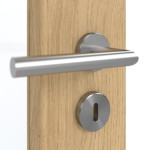 Detailansicht der Oberfläche von GARANT Schallschutztür Authentic Asteiche GCK08 mit Lichtausschnitt LA-5 schlossseitig