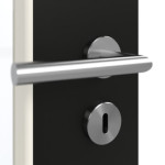 Detailansicht der Oberfläche von GARANT Schallschutztür 0901-60 Black Resopal mit Lichtausschnitt LA-6