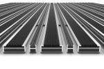 Detailansicht frontal von Aluprofilmatte KLASSIK Safe R01V schwarz / Minibürste MB02 grau - Entrada