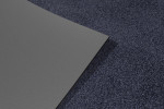 Detailansicht von Ober- und Untermaterial von Fußmatte ColourLine 858 blau 85 x 150 cm - Entrada