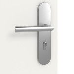 Detailansicht der Oberfläche von GARANT Wohnungseingangstür Corona 830 Weißlack 9016 CePaL