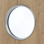 Detailansicht des Lichtausschnitts von GARANT Wohnungseingangstür Authentic Risseiche GCK08 mit Lichtausschnitt LA-13