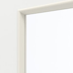 Detailansicht des Lichtausschnitts von GARANT Wohnungseingangstür U11209SD Edelweiß GHK08 mit Lichtausschnitt LA-5 bandseitig