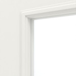 Detailansicht des Lichtausschnitts von HUGA Innentür Landhaus 4 Weißlack Classic mit Lichtausschnitt LA Sprosse 1/3