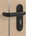 Detailansicht der Oberfläche von GARANT Rauchschutztür Corona 750 Quer Authentic Achat CePaL