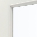 Detailansicht des Lichtausschnitts von GARANT Schallschutztür Weiß Struktur Premium GCK08 mit Lichtausschnitt LA-DIN