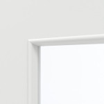 Detailansicht des Lichtausschnitts von GARANT Doppelflügeltür Aura 832 Matt Weißlack 9016 G-TEC mit Lichtausschnitt LA-4 mittig mit Zarge