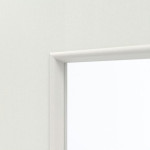 Detailansicht des Lichtausschnitts von GARANT Doppelflügeltür Corona 833 Weiß Struktur Premium CePaL mit Lichtausschnitt LA-4 mittig mit Zarge