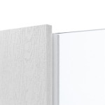 Detailansicht des Lichtausschnitts von HÖRMANN Doppelflügeltür Pure 1 Eiche Weiß Duradecor DesignLine mit Lichtausschnitt mittig mit Zarge