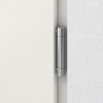 Detail Bänder von Stahl Nebeneingangstür TEMIDAS S68 ZL mit Glasausschnitt