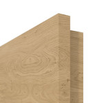 Detailansicht der eckigen Kante von GARANT Wohnungseingangstür Quer Authentic Asteiche CePaL mit Lichtausschnitt LA-3