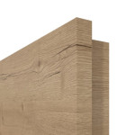 Detailansicht der eckigen Kante von GARANT Wohnungseingangstür Quer Authentic Risseiche GCK08 mit Lichtausschnitt LA-4 bandseitig