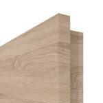 Detailansicht der eckigen Kante von GARANT Wohnungseingangstür Quer Authentic Eiche CePaL mit Lichtausschnitt LA-5 bandseitig